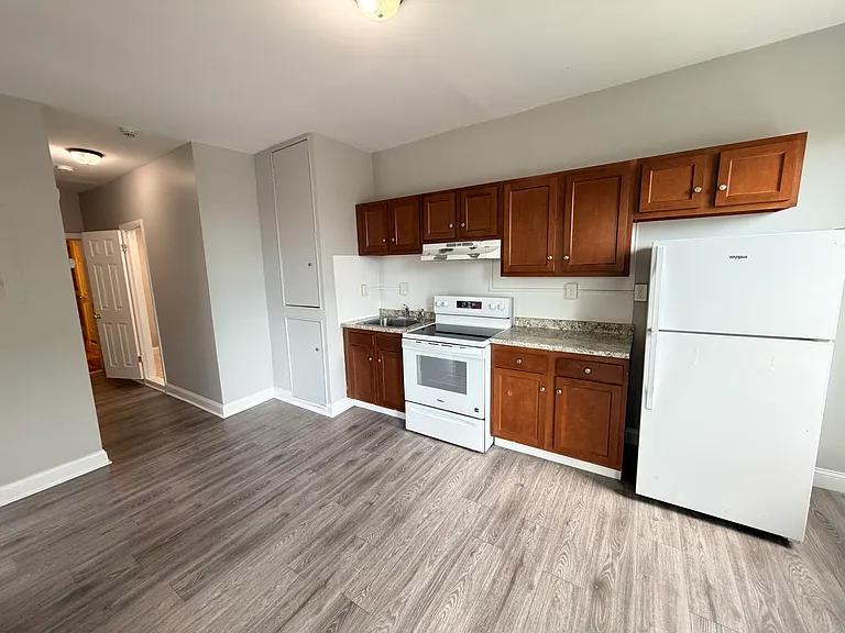 393-399 Main St #405 — Photo 5