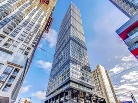 181 Dundas St E
