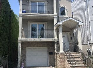 427 S 18th St, Newark, NJ 07103