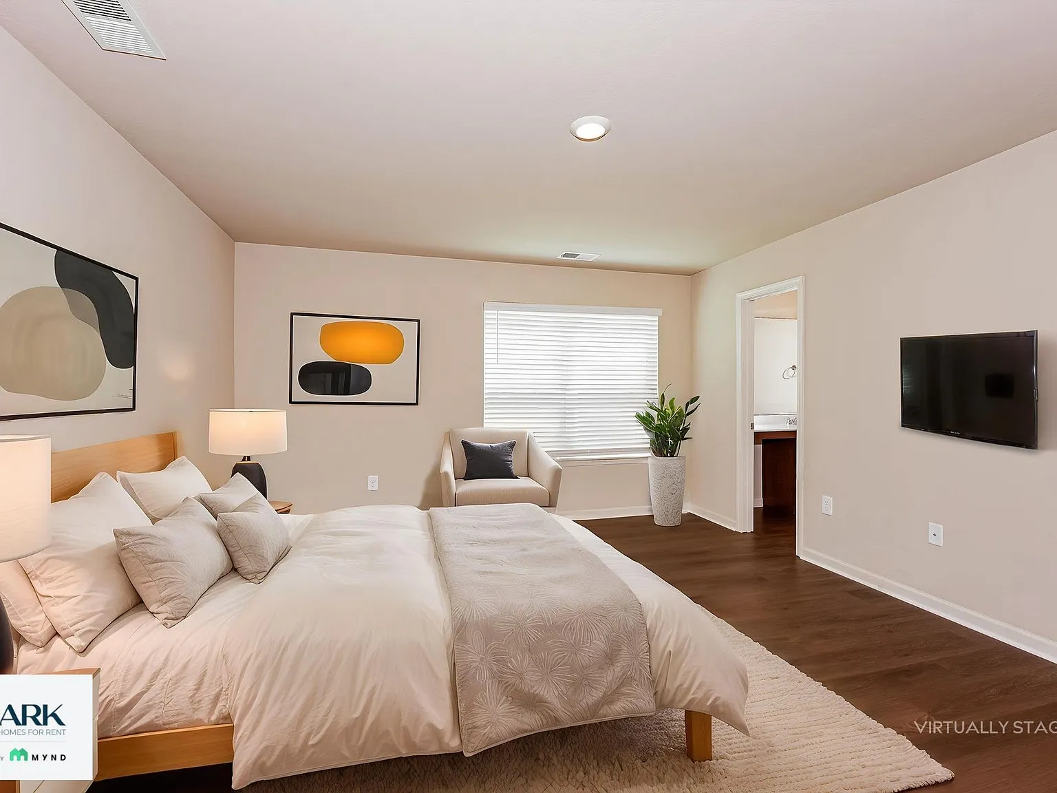 3 bed, 2.5 bath, 1689 sqft, $1,450 — Photo 3