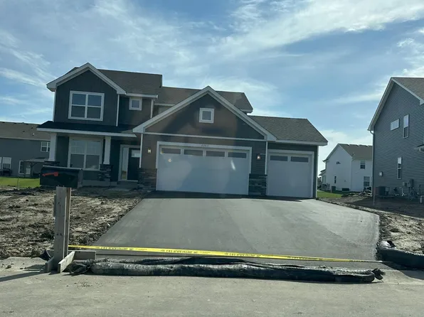 8263 Large Ave NE, Elk River, MN 55330