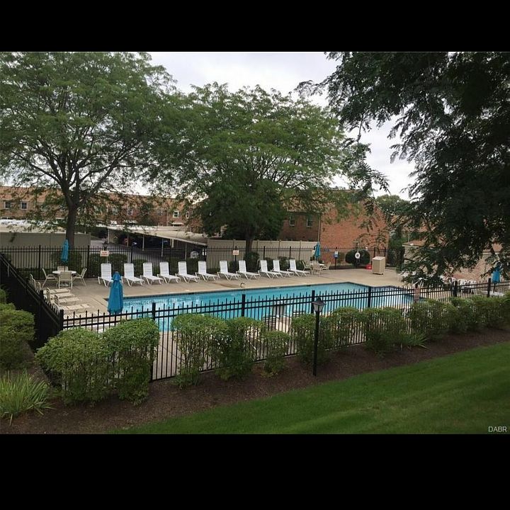 1st image of 1403 Crown Point Ct #1403