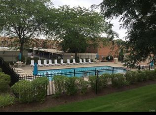 1403 Crown Point Ct #1403, Beavercreek, OH 45434