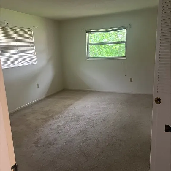 198 Joel Blvd #6 — Photo 2