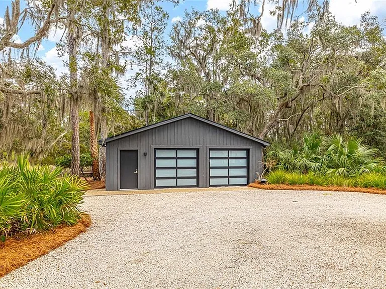 6201 Frederica Rd — Photo 54