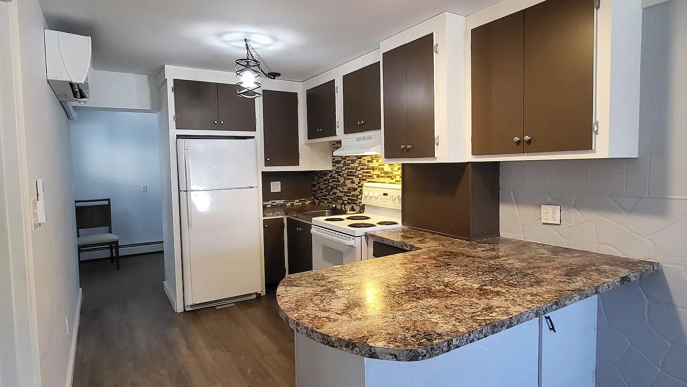 2 bed, $780 — Photo 3