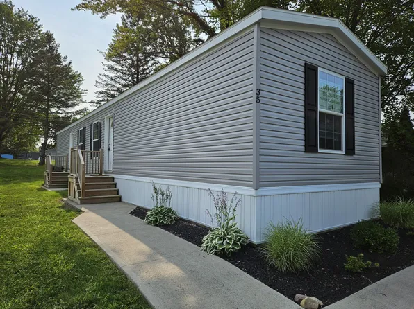 35 Harper Pkwy #Ha35, Avon, NY 14414