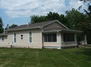 1120 W 4th St, Cameron, MO 64429