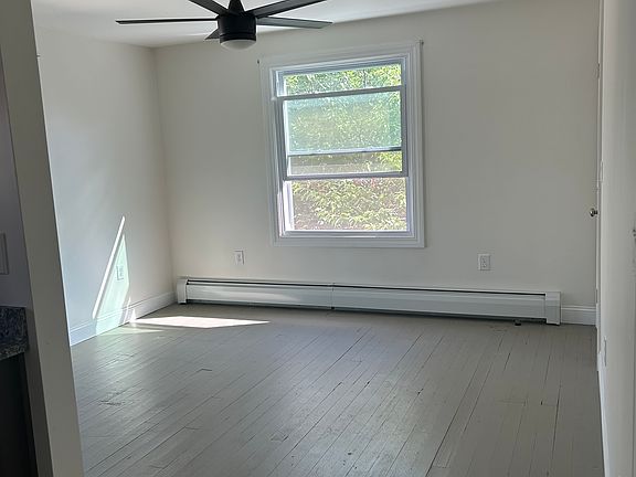 5th image of 28 Franklin St #2
