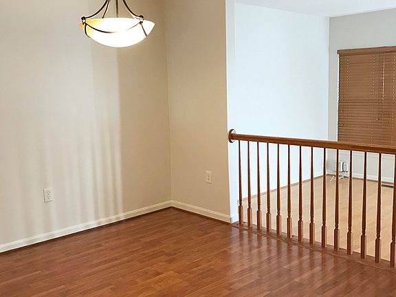 4th image of 6008 Raina Dr