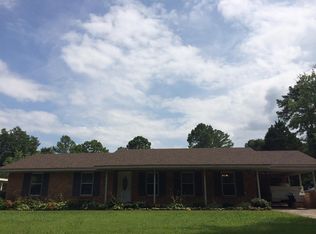 2409 Crestview Dr SE, Decatur, AL 35601