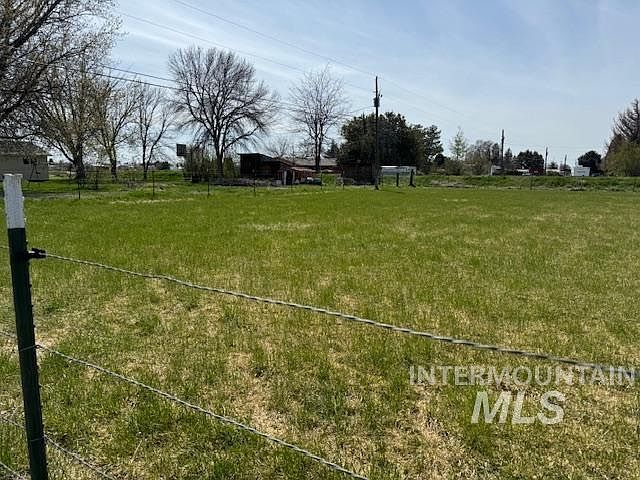 2nd image of 168 W Adams Dr