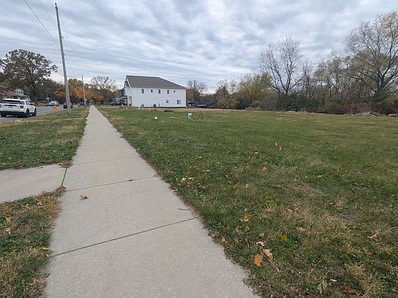 4th image of 3626 Portage Rd
