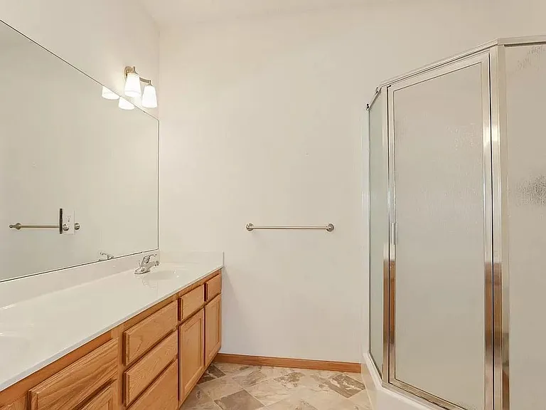1345 Echo Lake Ct — Photo 6