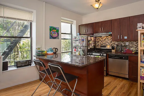 Sold by Townsley & Gay, LLC | media 14