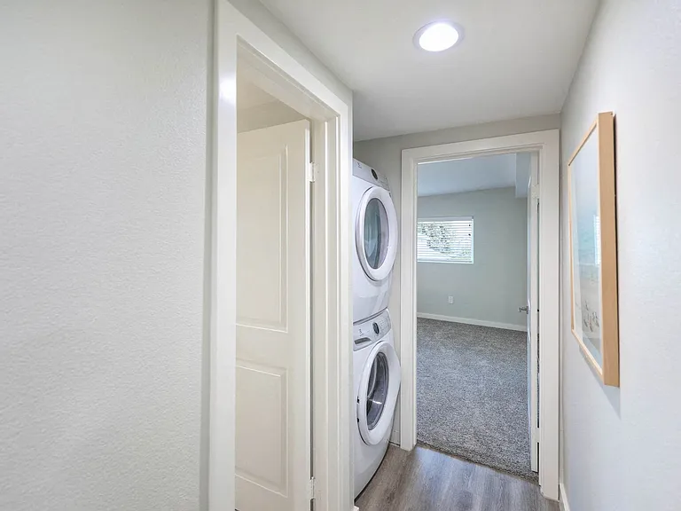 Pacific West Villas — Photo 17