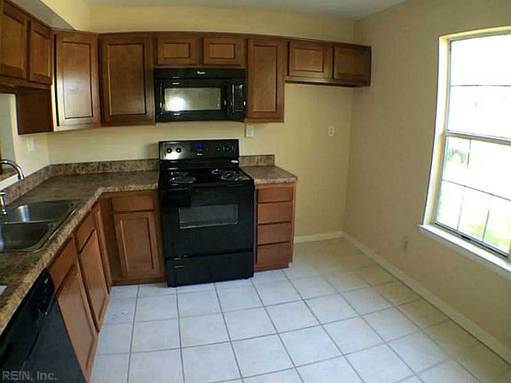 5th image of 3828 Clearwood Ct
