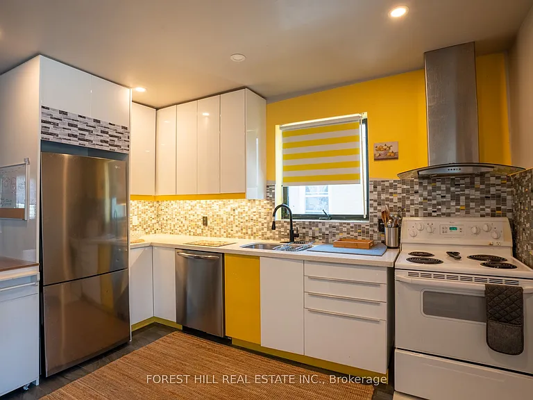 170 Bogert Ave — Photo 18