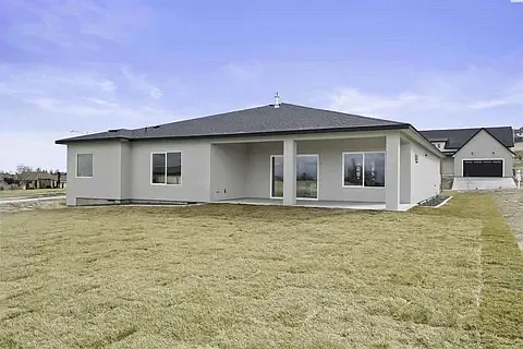 706 Mara Loop — Photo 36