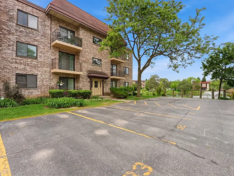 5513 Chateau Dr #4 — Photo 20