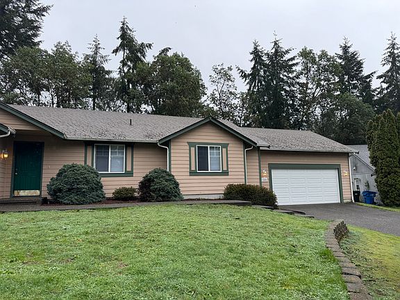 3rd image of 1405 Brooke Ct