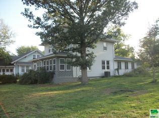 614 Euclid Ave, Cherokee, IA 51012