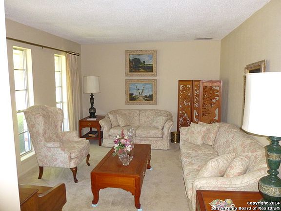 3rd image of 6802 King Louis Dr
