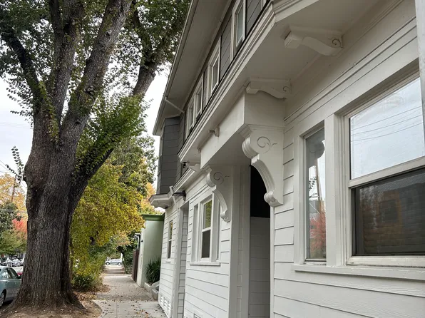 1631 20th St APT A, Sacramento, CA 95811
