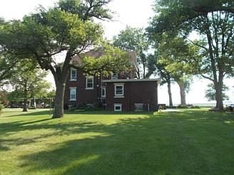 2nd image of 2041 County Road 2200 N