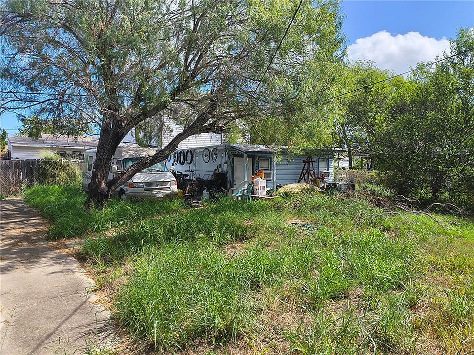 2nd image of 1440 16th St