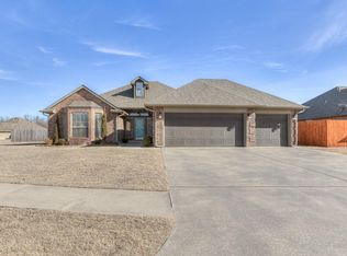 4300 Katie Ridge Dr, Moore, OK 73160