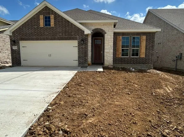 3516 Helena St, Gainesville, TX 76240