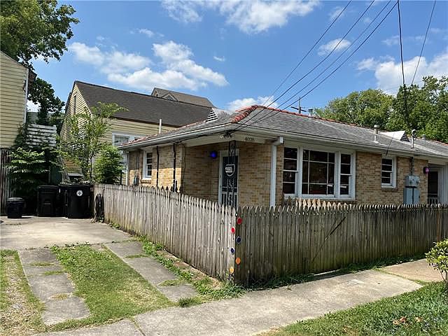 1st image of 4028 Camp St