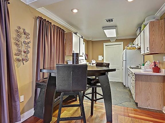 3rd image of 6202-04 Vermillion Blvd