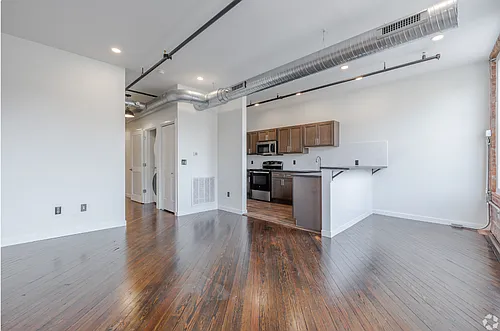 420 Main St #D Photo 1