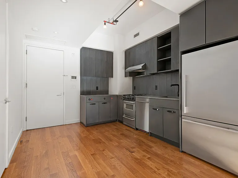 54 Noll St #240 — Photo 5