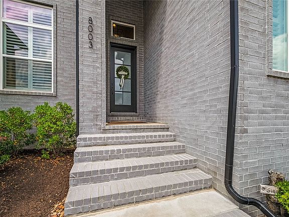 4th image of 8003 W Bancroft St