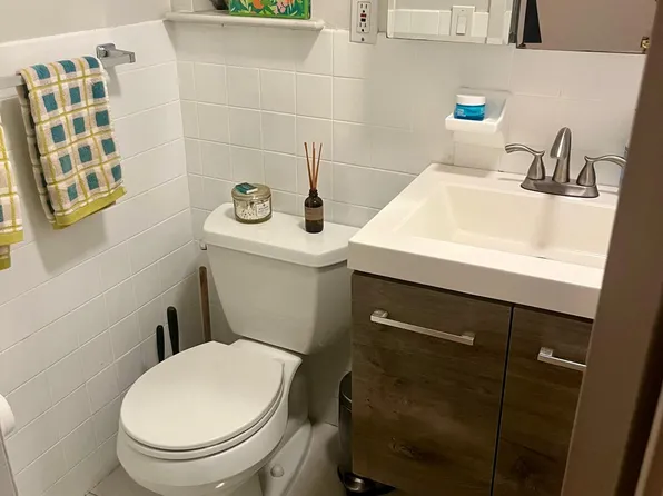 213 Eastern Parkway image 12 of 14