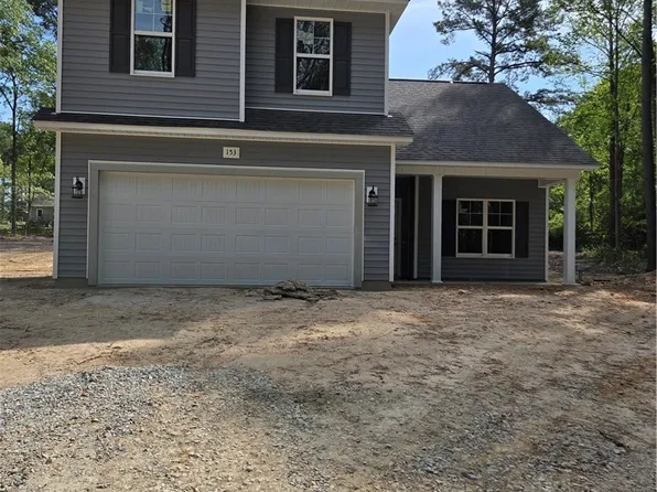 153 Sandalwood Dr, Spring Lake, NC 28390