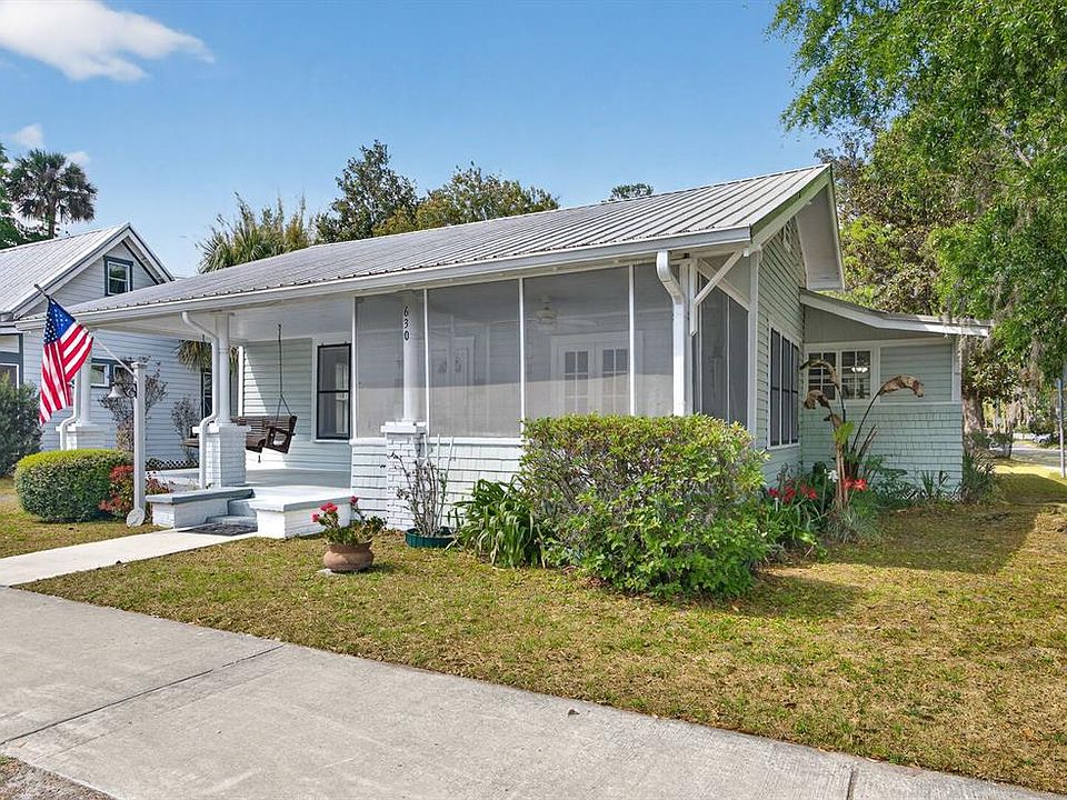 1st image of 630 NE 6TH AVENUE