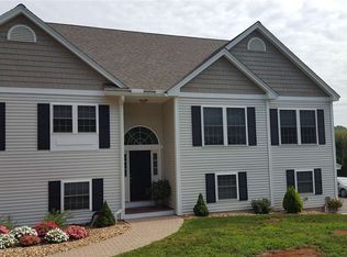 385 Old Gage Hill Rd #B, Pelham, NH 03076