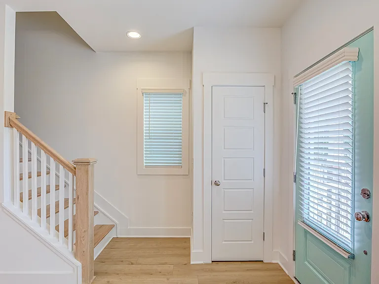 6403 Taylor Rd — Photo 5