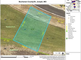 4702 Woodland Shores Dr, Saint Joseph, MO 64505