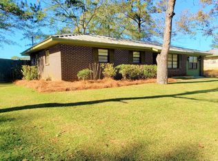 41 Dudley Dr, Eufaula, AL 36027