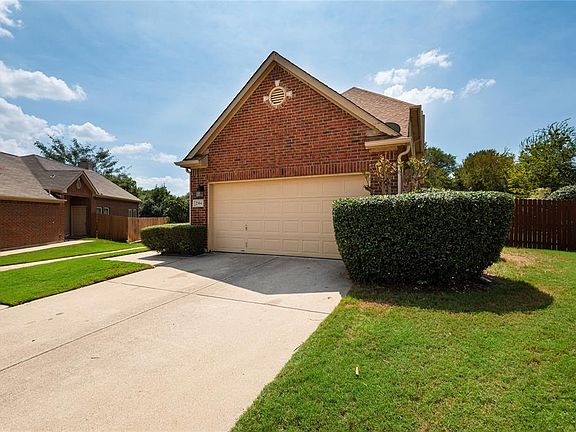 4th image of 2304 Leafy Glen Ct