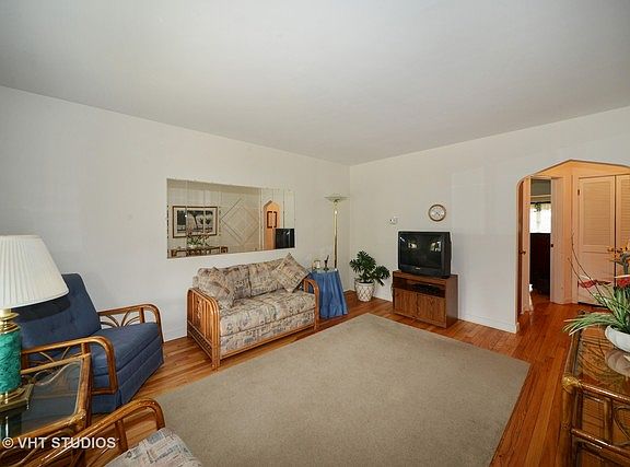 3rd image of 3543 N Pioneer Ave