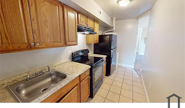 3 bed, $2,549 — Photo 1
