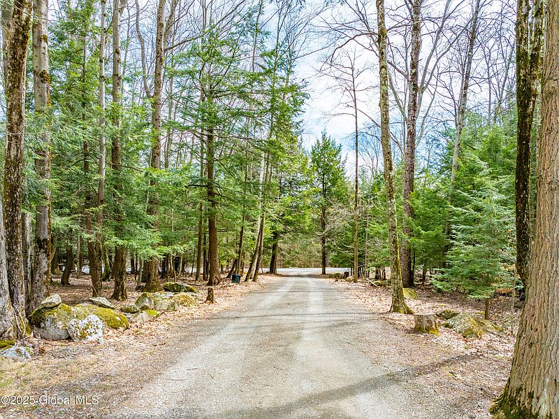 2nd image of 77 Davitt Lake Road