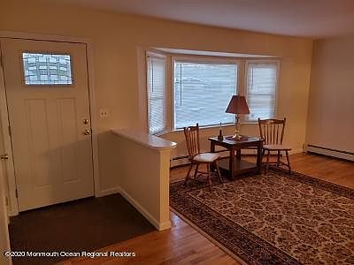 3rd image of 871 Brookside Dr