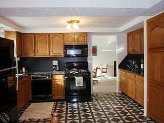 2nd image of 3857 Estates Ct